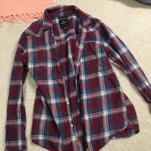 AMERICAN EAGLE boyfriend fit flannel!
